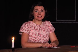 Schwankt zwischen Hoffnung und Verzweifelung: Marina Medvedeva in der Rolle der Anne Frank.