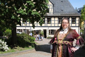 Neue Stadtführerin nimmt Gäste mit auf Zeitreise durch Augustusburg: Prinzessin Dorothea auf dem Schellenberg - Christina Günther bietet als Dorothea von Sachsen Stadt- und Schlossführungen in Augustusburg an.