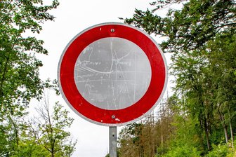 Neue Vollsperrungen im oberen Vogtland - Durch Baustellen kommt es im oberen Vogtland zu Vollsperrungen, so in Gopplasgrün und Schönbrunn.