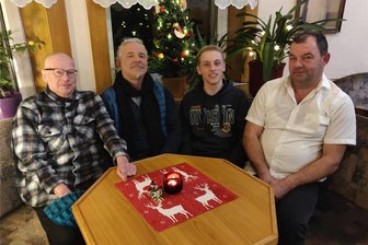 Neue Wählervereinigung will im Vogtland zur Kreistagswahl 2024 ins Rennen gehen: Wer steckt dahinter? - Dietmar Eichhorn, Thomas Hohl, David Drechsel und Gunnar Gemeinhardt sind Sprecher der Wählervereinigung, die sich in Syrau gegründet hat.