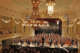 "Neue Welt" ab September wieder Veranstaltungsort - Die Clara-Schumann-Philharmoniker Plauen-Zwickau bei einem Konzert in der "Neuen Welt" in Zwickau.