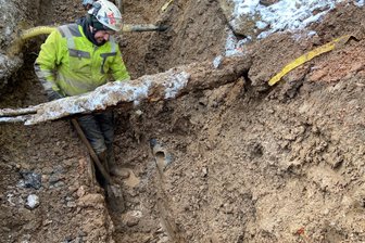 Neue Woche, neue Baustellen: Hier müssen Autofahrer in Chemnitz mit Behinderungen rechnen - In dieser Woche soll auf der Theaterstraße die Baustelle nach Rohrbruch abgeschlossen werden.