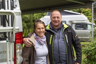 Neue Wohnmobilstellplätze im Erzgebirge – Hotel mit Restaurant erweitert Angebot - Heike und Carsten Schmidt sind seit drei Jahren Eigentümer und Betreiber des Hotels und Restaurants „Heilbrunnen“ in Grumbach.