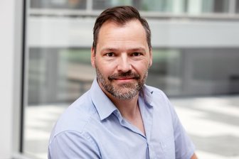 Neue Zahlen zu Ausländern und Asylbewerbern im Vogtland: Eine Entwicklung überrascht - Jens Mittenzwey leitet im Landratsamt Vogtlandkreis das Ordnungs- und Ausländeramt.