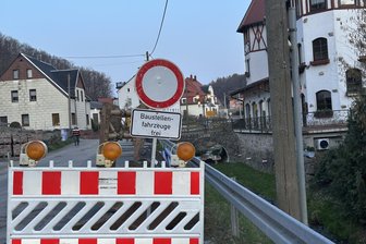 Neuer Ärger in Ortmannsdorf: Mehr gesperrt als nötig - Einfahrtsverbote an mehreren Ortmannsdorfer Ecken. Jetzt sind Meierberg und Niclaser Steig für Anwohner einseitig befahrbar.