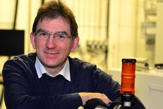 Neuer Chef des Laserinstituts: "Ich bin jetzt der Flaggenträger" - Alexander Horn ist seit acht Jahren Professor für Lasermikrotechnologie und Physik an der Hochschule Mittweida. Nun lenkt er auch die Geschicke des Laserinstituts an der Schillerstraße.