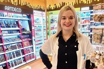 Neuer Drogeriemarkt in Lauter öffnet - Kunden begeistert - Theresa Noll aus Zwönitz ist Filialleiterin im neuen DM-Markt.