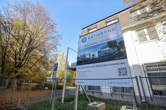 Neuer Edeka-Markt in Chemnitz Kappel: Eröffnungstermin steht fest - Vor einem Jahr mit Bautafel angekündigt und jetzt fast fertig: der neue Edeka-Markt an der Neefestraße hinter dem Industriemuseum.