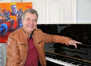 Neuer FCE-Song beschwört alten Kampfgeist - Markus Klein ist seit vielen Jahren begeisterter Musiker. 