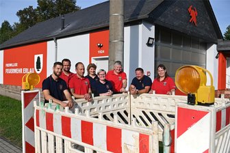 Neuer Feuerwehrverein in Erlau: Dorfplatz im Blick - Der Feuerwehrverein Erlau hat am Feuerwehrdepot einiges vor.