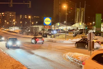 Neuer Lidl-Markt im Erzgebirge: Großprojekt nimmt erste Hürde im Stadtrat - Der aktuelle Lidl-Markt an der B 95 in Annaberg-Buchholz soll einem Neubau weichen.