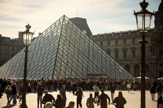 Neuer Louvre-Direktor: Museum "am Ende seiner Kräfte" - Der neue Louvre-Direktor Christophe Leribault nennt das Weltmuseum eine Einrichtung, die "außer Atem" ist. (Archivbild)