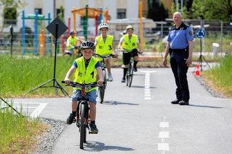Neuer Oelsnitzer Verkehrsgarten: Baubeginn im Mai - Ein neuer Verkehrsübungsplatz wird in Oelsnitz gebaut. Das Bild entstand auf einem ähnliche Platz im Herbst in Plauen.