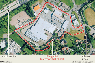 Neuer Olipark in Lichtenau: Anwohner befürchten mehr Lärm - Der Olipark soll inklusive Zufahrten und Parkplätzen neu gestaltet werden (roter Umkreis). Das gefällt nicht allen Anwohnern der Sachsenstraße und des Amselwegs südöstlich des Einkaufszentrums. 