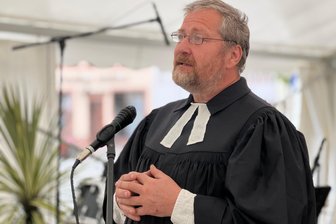 Neuer Pfarrer für Rochlitz: Markus Helbig tritt Amt an - Markus Helbig wird Pfarrer der Kirchgemeinde Rochlitz und Wechselburg.