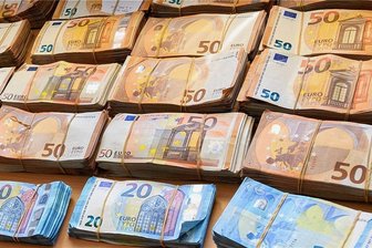 Neuer sächsischer Staatshaushalt: Zu wenig Lehrer, zu wenig Polizisten - Im Streit um ein Energie-Hilfspaket in Sachsen sind die Fronten verhärtet. SPD und Grüne kritisieren die CDU, weil sie auf der Bremse steht. Die Union ist genervt, weil die Partner Geld ausgeben wollten, das nicht da sei.