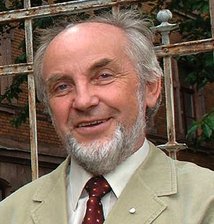 Neuer Schulleiter verschiebt für Privatschule seinen Ruhestand - Neue Aufgabe, statt Ruhestand: Hans-Joachim Ganz leitet künftig die evangelische Mittelschule Lunzenau. 