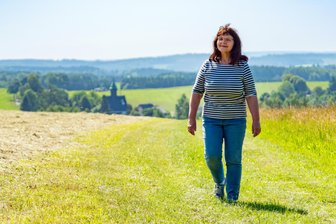 Neuer Solarpark in Pockau-Lengefeld: Werden Flächeneigentümer gezielt unter Druck gesetzt? - Sabine Schlißio will dem Solarunternehmen eine Fläche zur Verfügung stellen.