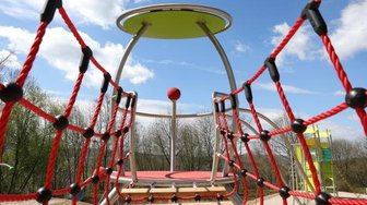 Neuer Spielplatz am Lerchenweg für Kleinkinder schon freigegeben -