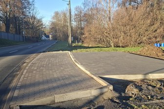 Neuer Standplatz für Altglascontainer in Cunnersdorf eingerichtet - Die Container werden bald an den neuen Platz gebracht.