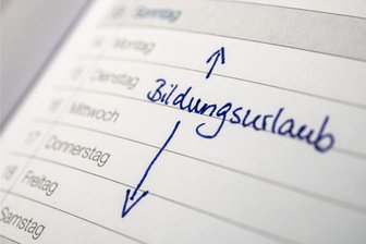 Neuer Volksantrag in Sachsen: Wer soll Recht auf "Bildungsurlaub" erhalten? - In 14 von 16 Bundesländern haben Beschäftigte einen Rechtsanspruch auf Bildungsurlaub. Sachsen gehört nicht dazu - was ein breites Bündnis ändern will.