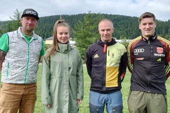 Neuer Zyklus, neue Struktur - Sie sind die neuen Trainer am Stützpunkt in Oberwiesenthal (v.l.): Christian Herrmann (Landes- und Stützpunkttrainer Ski Alpin), Theresa Angerer (Trainerin Ski Alpin, Verbundstudentin), Janko Neuber (Leitender Bundesstützpunkttrainer Skilanglauf) und Lukas Groß (Trainer Skilanglauf). Nicht mit auf dem Bild: Nick Fritzsch (Skilanglauf). 