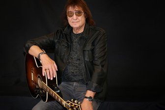 Neues Album - Dieter "Maschine" Birr im Interview - Widmet sich auch schweren Themen, und bleibt trotzdem Optimist: Dieter Birr.  