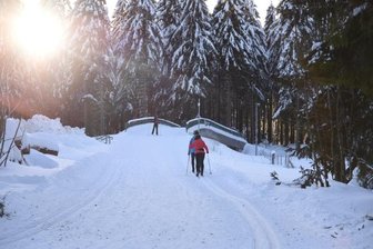 Neues Angebot für Skiläufer - Als Stoneman Miriquidi Snow bewerben die Touristiker aus dem Erzgebirge eine viertägige Etappentour von Oberwiesenthal bis zum Schneckenstein und wieder zurück. Das obere Vogtland profitiert damit von der Marke, die vor allem Sportbegeisterte und Abenteuerlustige anspricht.