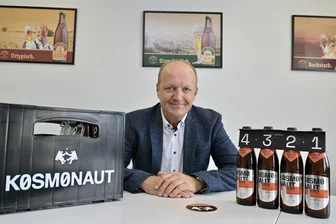 Neues „Kosmonaut“-Bier bei Rewe: Zwickauer brauen für ganz Ostdeutschland - Jörg Dierig, Geschäftsführer der Mauritius-Brauerei in Zwickau, ist stolz auf die Zusammenarbeit.