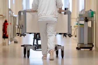 Neues Krankenhausgesetz für Sachsen: Weniger Einwohner - genauso viele Kliniken? - Der Landtag beschloss am Donnerstag das neue Krankenhausgesetz für Sachsen. Dabei äußerte sich Sozialministerin Köpping auch zum Aus für die Paracelsus-Klinik.