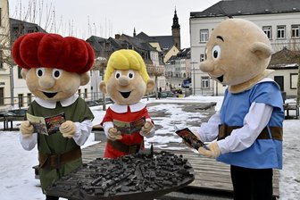 Neues Mosaik-Sonderheft mit Abrafaxen im Erzgebirge löst Bestellflut aus - Das neue Mosaik-Sonderheft ist heiß begehrt: Die Abrafaxe bei der Vorstellung in Schneeberg.