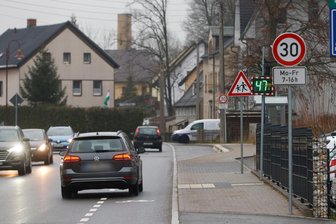 Neues Tempolimit in Oberlungwitz überrascht nicht nur Autofahrer - Auf der B173 in Oberlungwitz gibt es eine neue 30er-Zone.