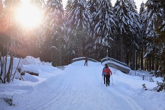 Neues touristisches Angebot für Skiläufer auf der Kammloipe - Als Stoneman Miriquidi Snow bewerben die Touristiker aus dem Erzgebirge eine viertägige Etappentour vonOberwiesenthal bis zum Schneckenstein und wieder zurück. Das obere Vogtland profitiert damit von der Marke, die vor allem Sportbegeisterte und Abenteuerlustige anspricht. 