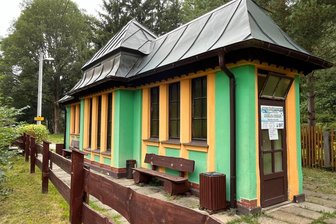 Neues und Wiederentdecktes auf Bad Brambacher Wanderung - Die Mineralquelle in Niederreuth/Dolní Paskeky war eine Station auf der längeren Tour der Bad Brambacher Wanderung.