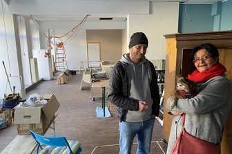 Neues von „Onkel Fritz“ aus Lengenfeld: „Vom Design her würde das in Leipzig oder Dresden als Feinkostladen durchgehen“ - Gabriela Krauthahn und Andreas Will vom Vorstand der Genossenschaft Machbarschaft im „Onkel Fritz“.