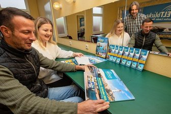 Neues Weltenbummler-Festival steht in Plauen in den Startlöchern - Lisa Hufenbach, Ronny Bley und Andre Czinkewitz (links) stecken mitten in den Vorbereitungen für das erste Weltblicke-Wochenende. 