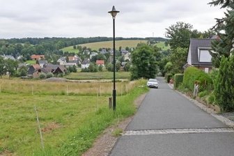 Neues Wohngebiet geplant - Am Rathausweg soll ein neues Wohngebiet entstehen. Die Nachfrage ist groß, sagt der Investor. 