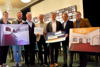 Neugestaltung des Löwel-Foyers im Plauener Theater: Pfiffige Spendenaktion sucht dringend weitere Unterstützer - Das Löwel-Foyer im Vogtlandtheater soll modernisiert werden. Noch fehlt Geld.