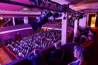 Neujahrsempfang in Glauchau: Ein Gag jagt den anderen - Zum Neujahrsempfang war das Glauchauer Stadttheater voll besetzt, und es gab jede Menge Spaß.