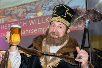 Neujahrsempfang in Mittweida: Das sind die Bilder des Abends - Thomas Kühn, Geschäftsführer des „Mittelsächsischen Kultursommers“ (Miskus), als August von Sachsen.