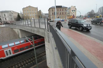 Neun Chemnitzer Brücken nach Carolabrücken-Einsturz unter besonderer Beobachtung - In Chemnitz wurden, wie hier am Dresdner Platz, seit den 1990er-Jahren zahlreiche Brücken komplett neu gebaut.