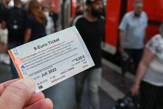 Neun-Euro-Ticket: Erzgebirger ziehen Bilanz - Nur noch reichlich eine Woche ist das günstige Neun-Euro-Ticket gültig. Am 31. August können Bus und Bahn im gesamten Bundesgebiet damit zum vorerst letzten Mal preiswert genutzt werden.