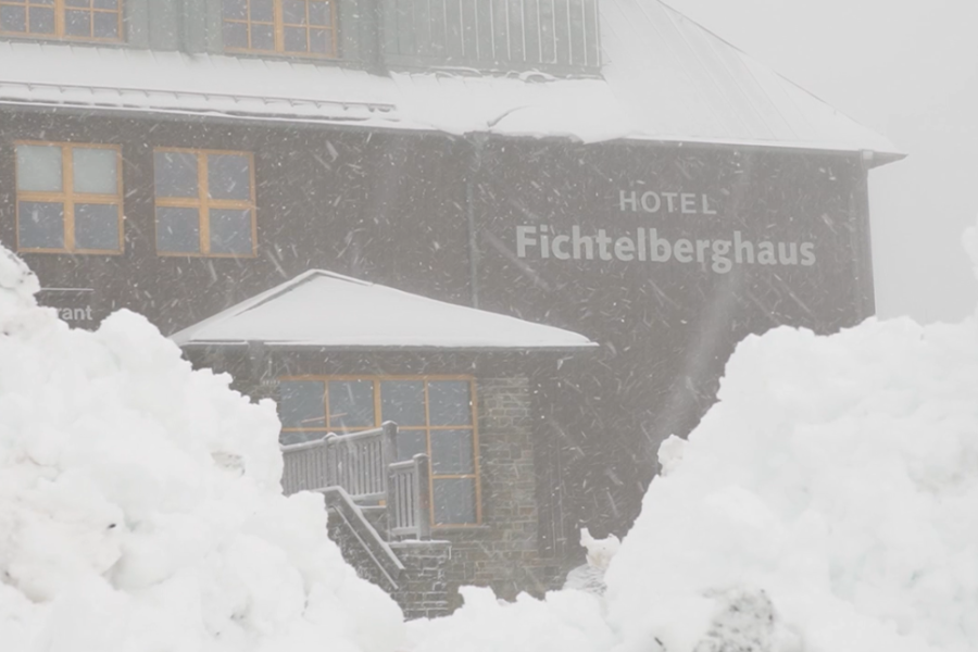 Neuschnee auf dem Fichtelberg: Winter-Wonderland in den Osterferien - 