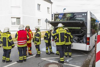 Neuwürschnitz: Linienbus fängt Feuer -