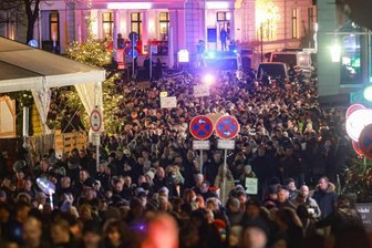 Demonstration in der Innenstadt von Schwerin gegen die Corona Maßnahmen.