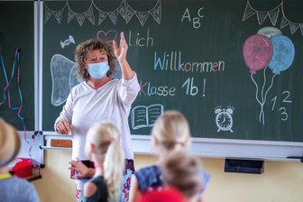 Newsblog Corona: Grundschulverband fordert stärkere Schutzmaßnahmen für Schüler - 