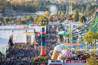 Das Cannstatter Volksfest im Jahr 2019. «Das, was als letztes wieder gehen können wird, ist Party», sagt Jens Spahn.