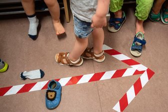 Newsblog Corona: Mediziner fordern schnelle Schul- und Kitaöffnungen -