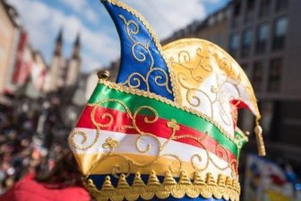 Newsblog Corona: Trotz Rekord-Inzidenz Karnevalsauftakt in Köln und Düsseldorf -