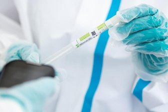 Leichter Rückgang der Neuinfektionen in Deutschland - doch an Sonntagen sind die gemeldeten Zahlen oft niedriger.